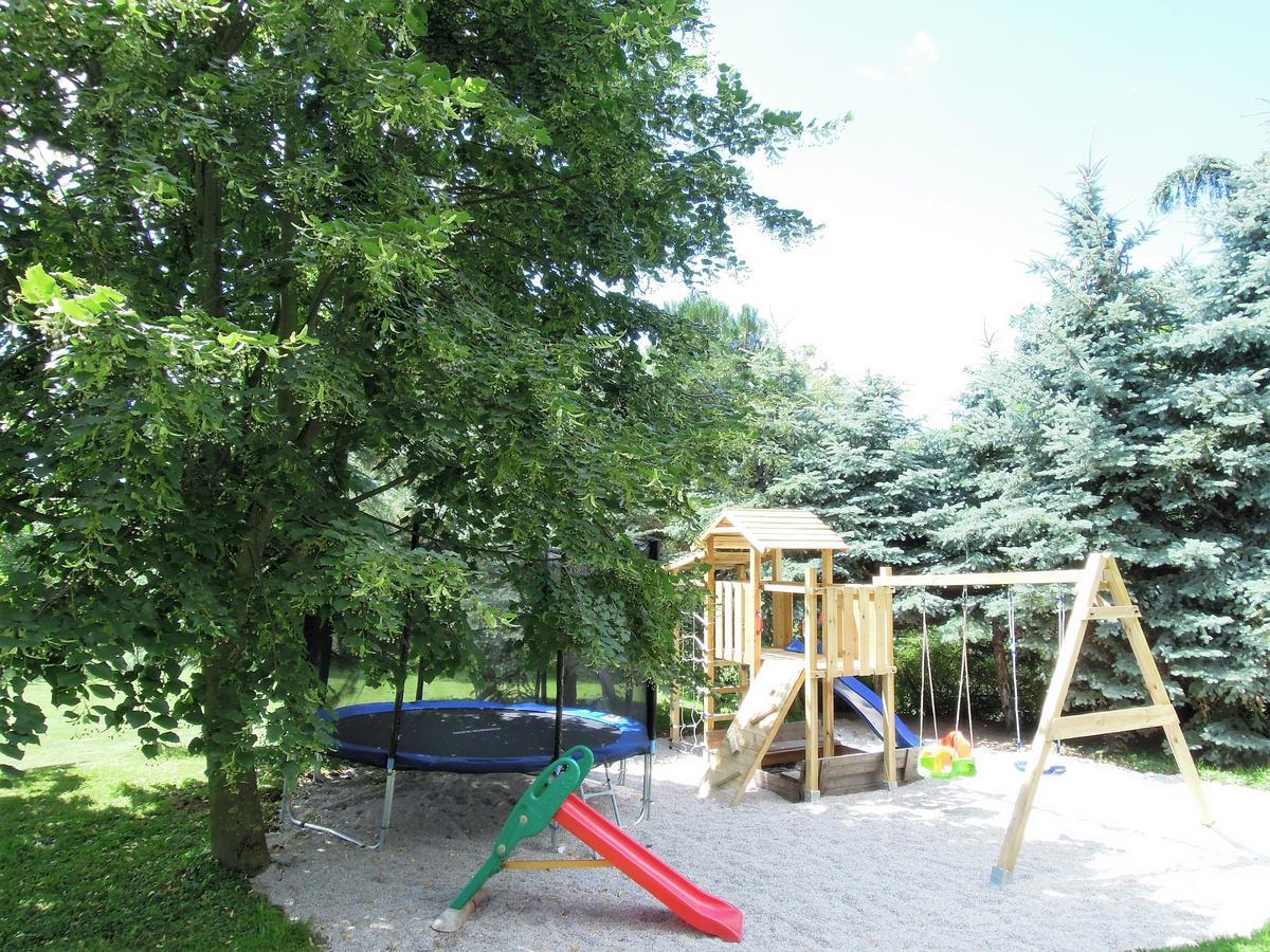 Pension U Sebastiana Hodousice ภายนอก รูปภาพ